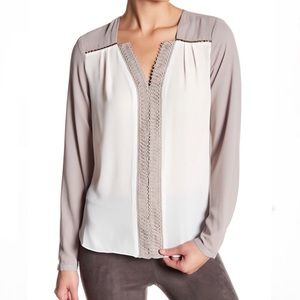 🌊 T Tahari White/Grey Leslie Contrast Blouse Sz S